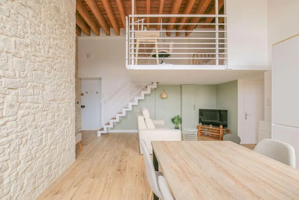 Moderne Et Authentique T2, Proche Croix-Rousse Apartment Caluire-et-Cuire 0*,  France